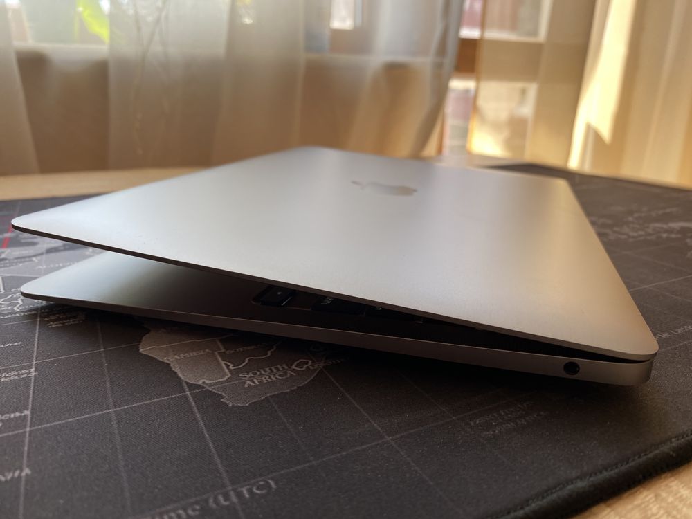 Apple MacBook Air 2020 (i3/8gb/256gb) не m1, Space Gray