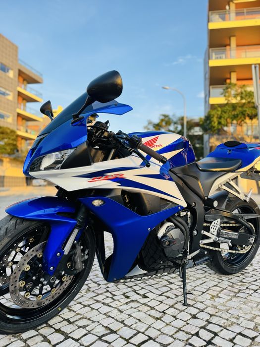 Honda cbr RR600 com extras