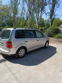 Продам Volkswagen Touran 2005 року