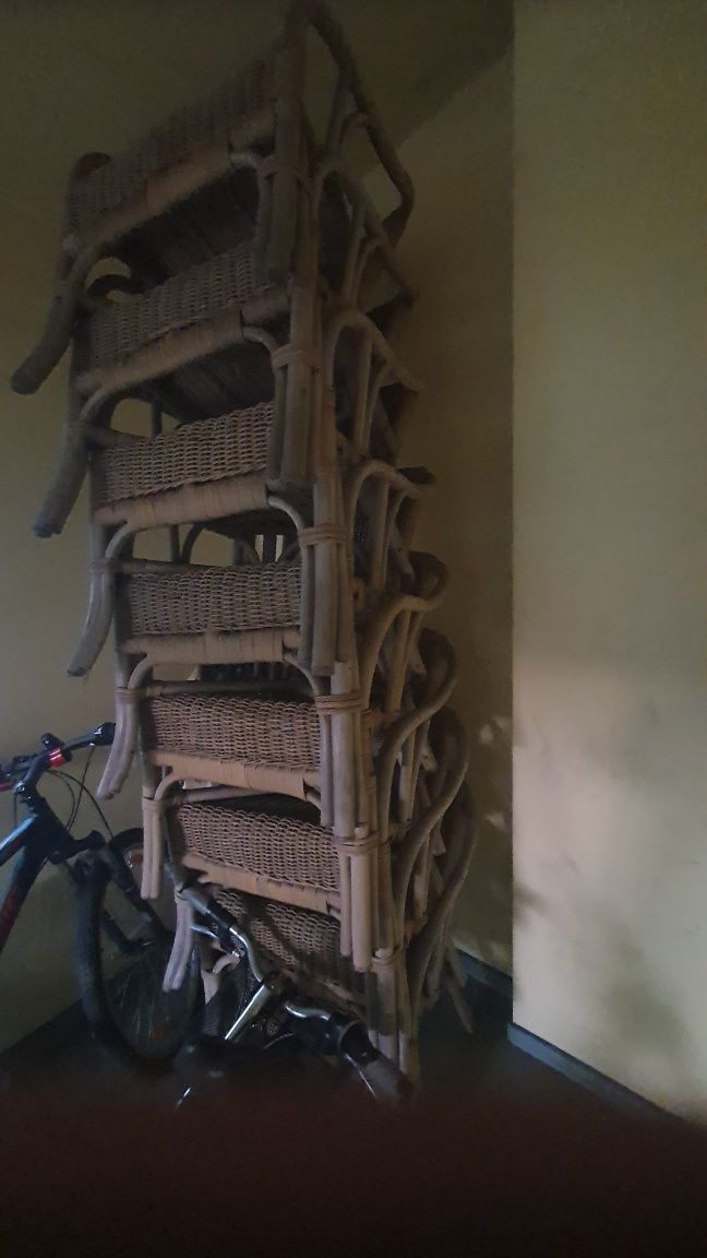 Krzesła rattanowe 8szt