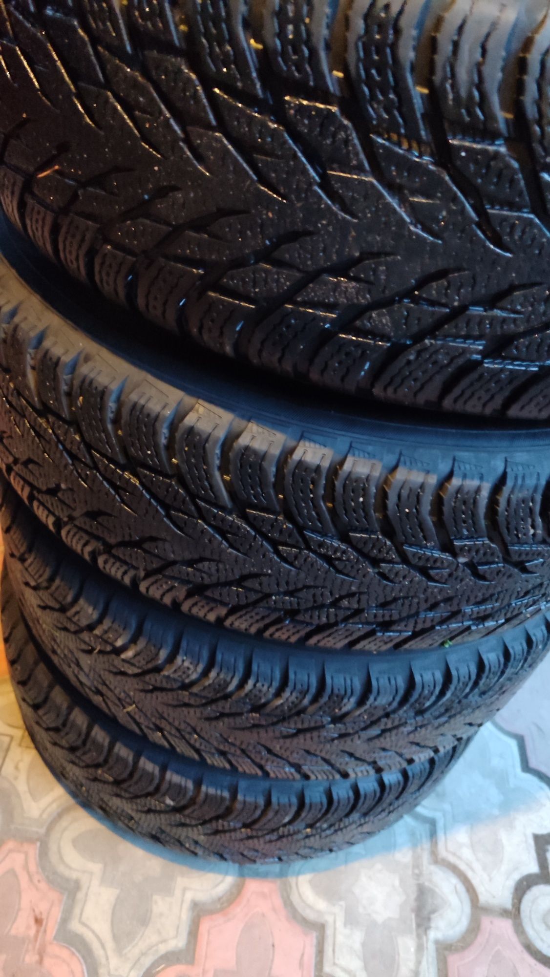 Резина nokian 195/65 r15, диски 15 4*100 Renault