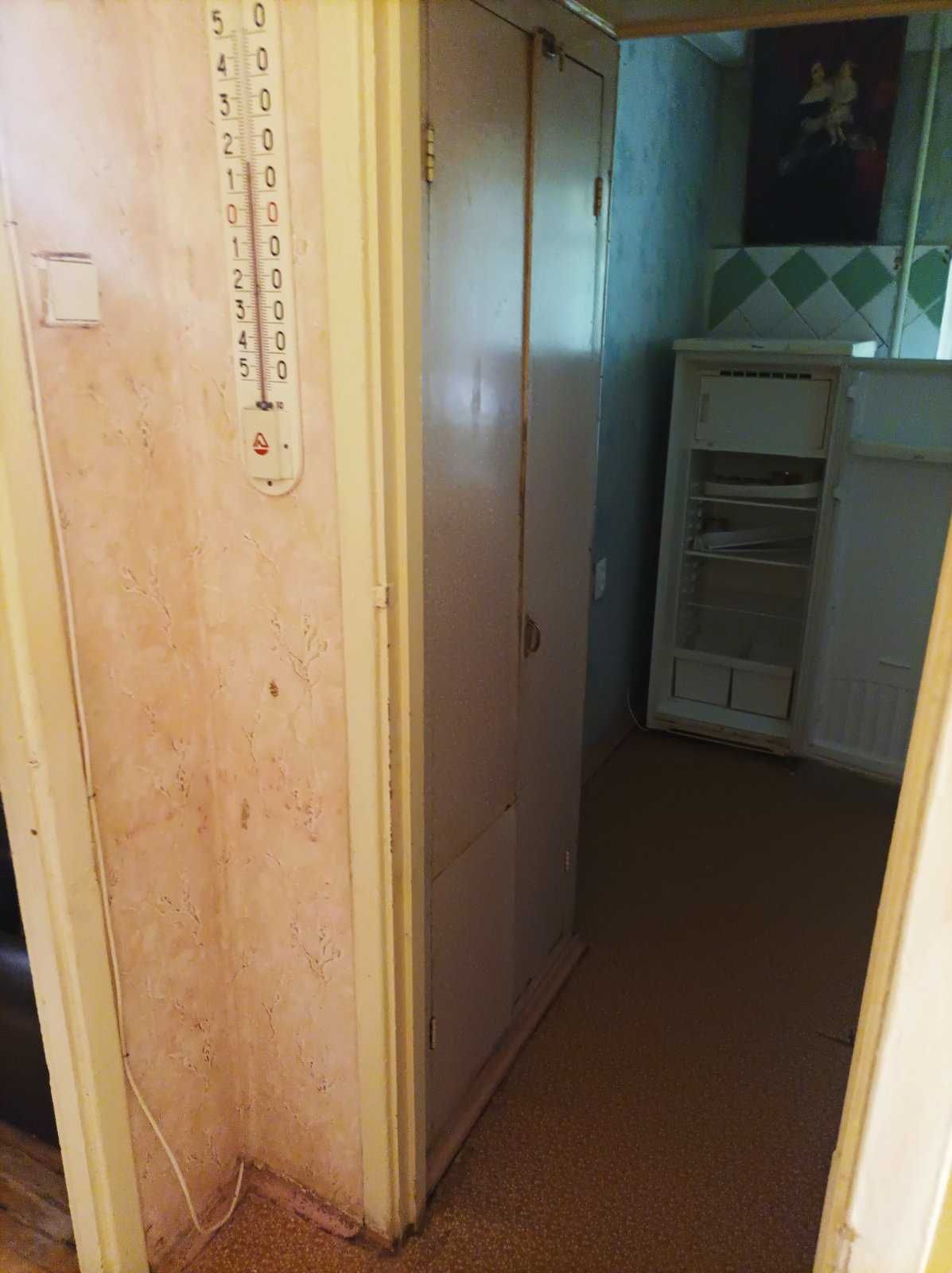 +Продам 1 ком.квартиру по ул.Полякова 15000 дол.