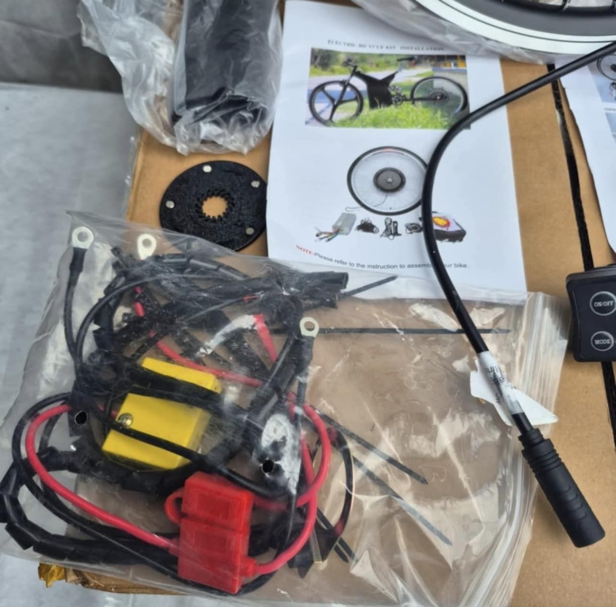 Zestaw Konwersji Roweru na E-Bike 36V/48V z Silnikiem w Kole