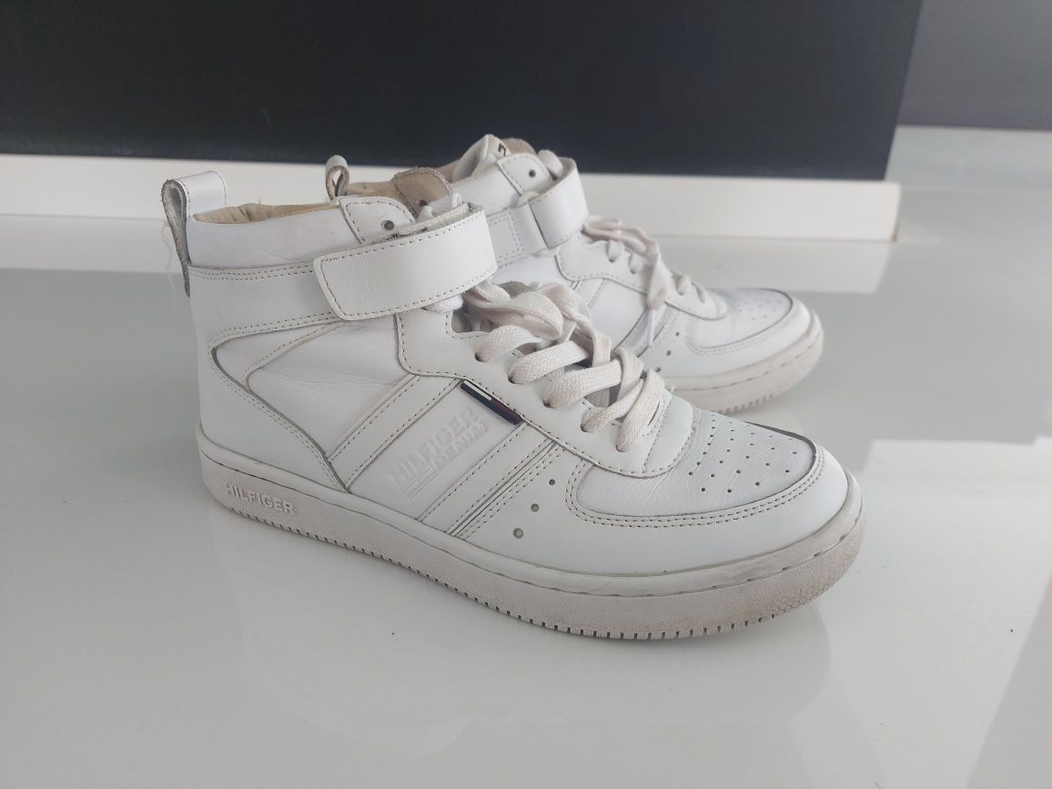 Białe sneakersy Tommy Hilfiger 41
