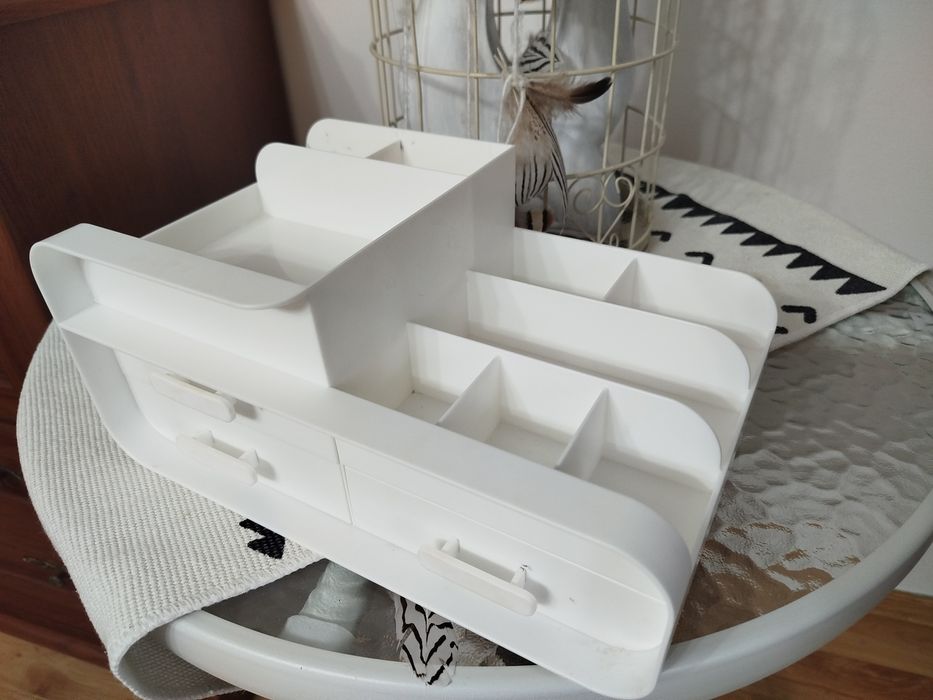 Pudełko na różne drobiazgi, schowek na biżuterię, kosmetyki 28 cm szer