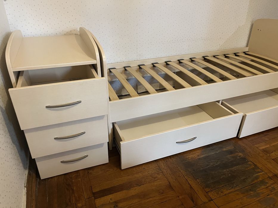 Ліжечко дитяче трансформер 3 в 1 з шухлядами, маятником