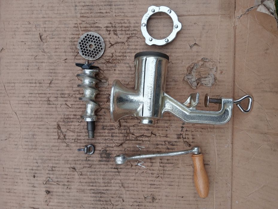 Maszynka do mięsa ręczna