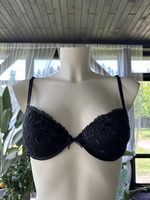 Biustonosz r. 70C (633)