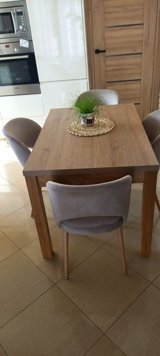 Krzesła Diuna z dziurą 4 szt. Zestaw beżowe