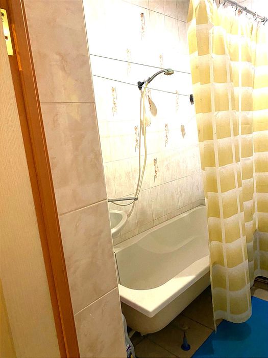 Здаються 2 затишні кімнати в будинку р-н Вороніна