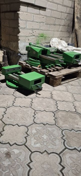 Станочные тиски, лещата, тески 25см, 250мм поворотные