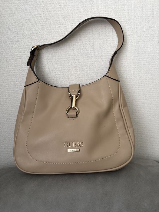 Сумка guess стильна та зручна