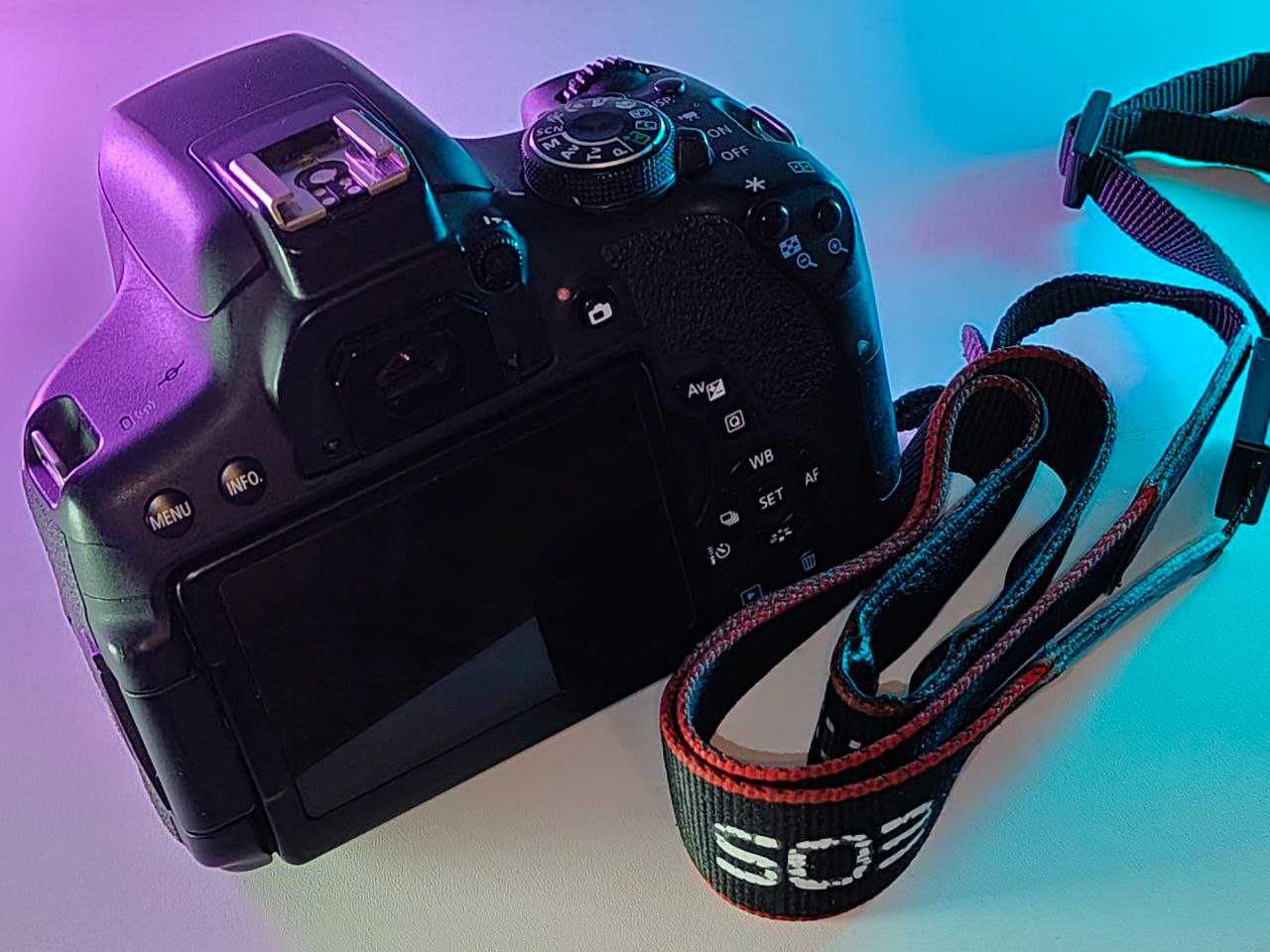 Canon EOS 750D - nie włącza się