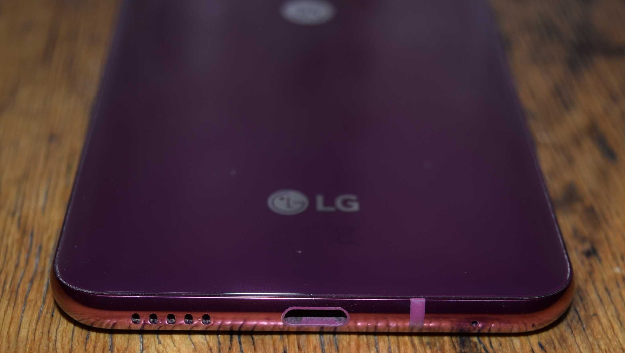 Смартфон LG V30 plus 4/128 Гб малиновый