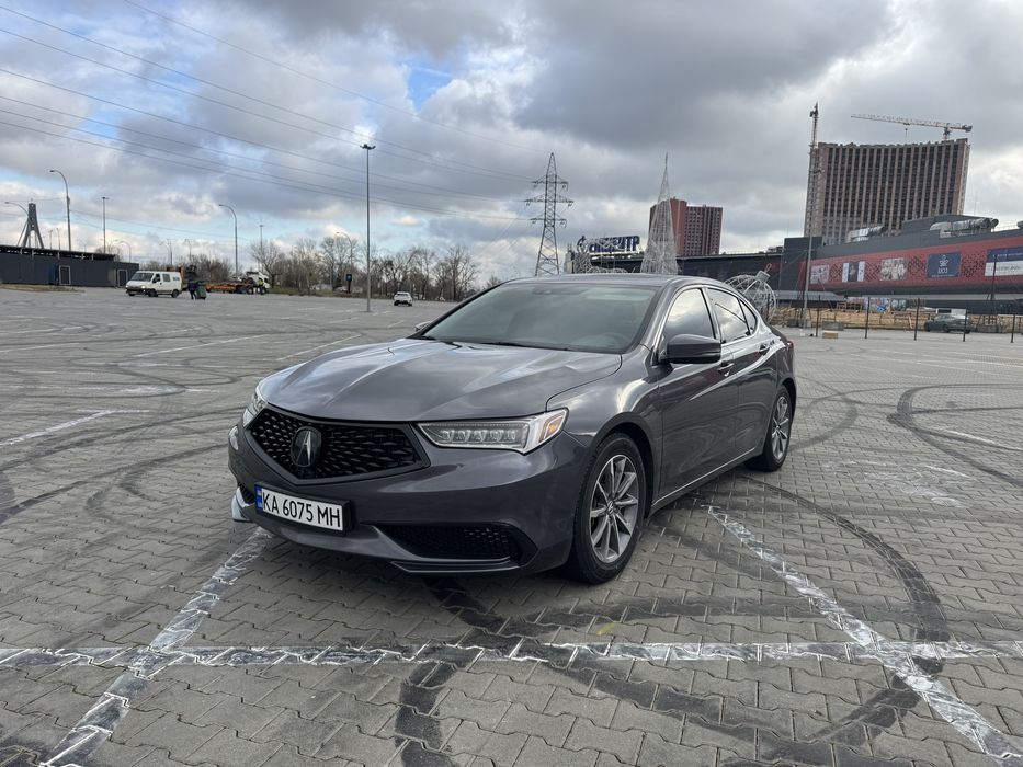 Acura TLX 2017 премиальный седан с характером