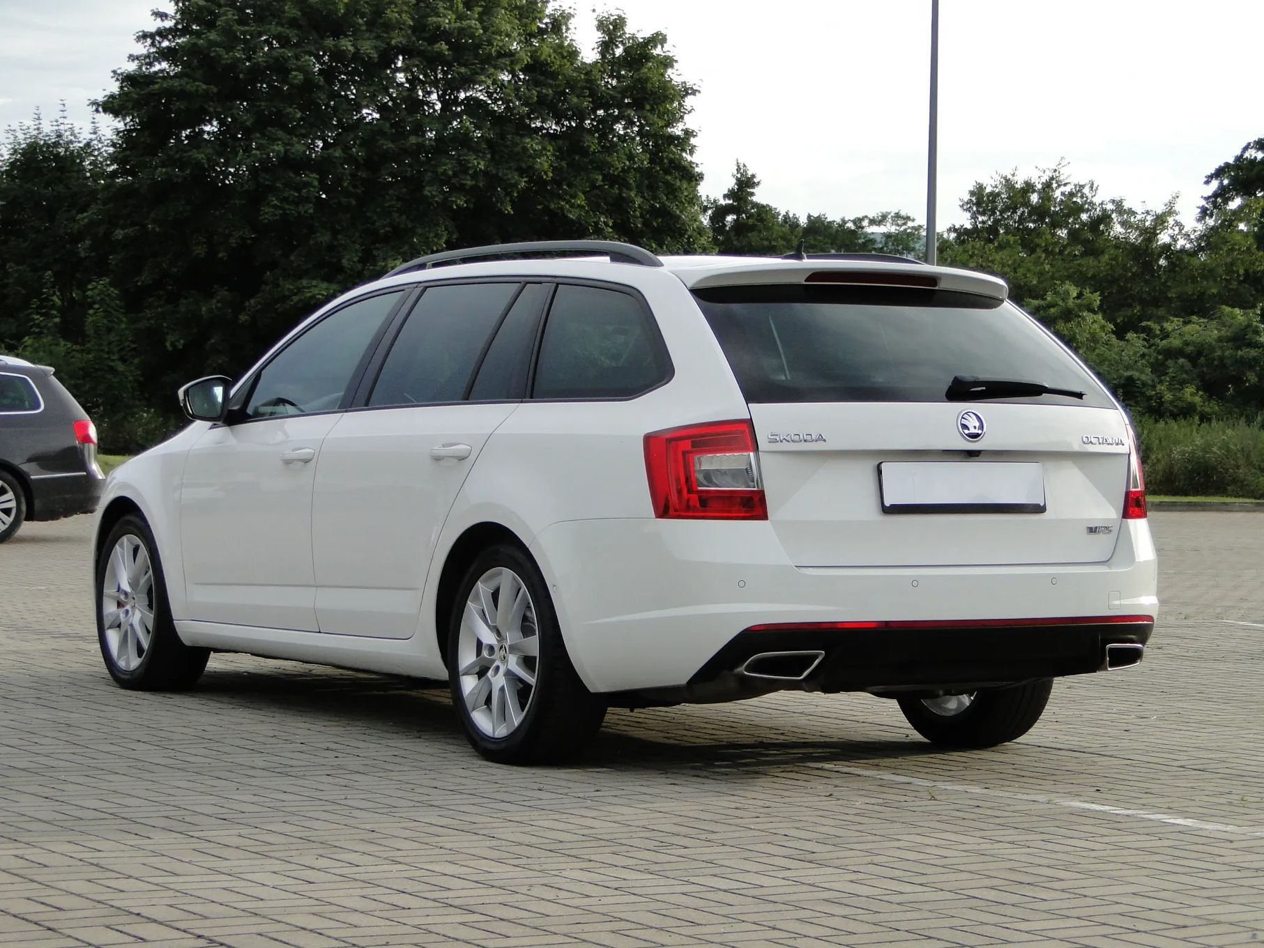 Skoda Octavia VRS-DSG-LEDY-PółSkóra-Kamera-AutoParkowanie