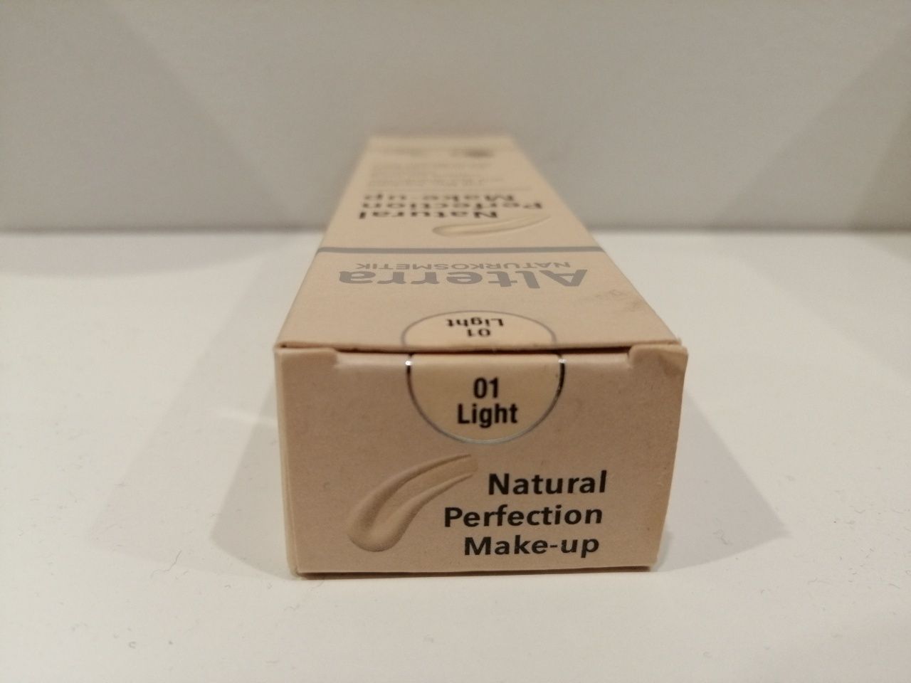 Alterra Naturkosmetik, Natural Perfekction Make-up, 01 Light