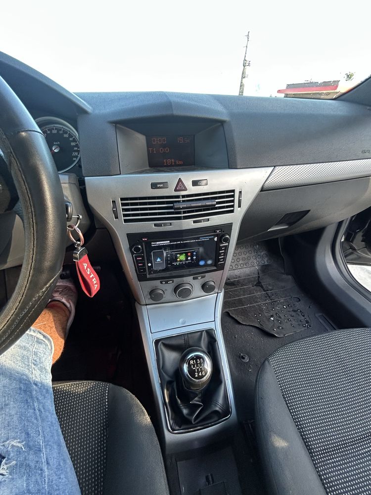 opel astra gtc sport 1.9 cdti 150cv