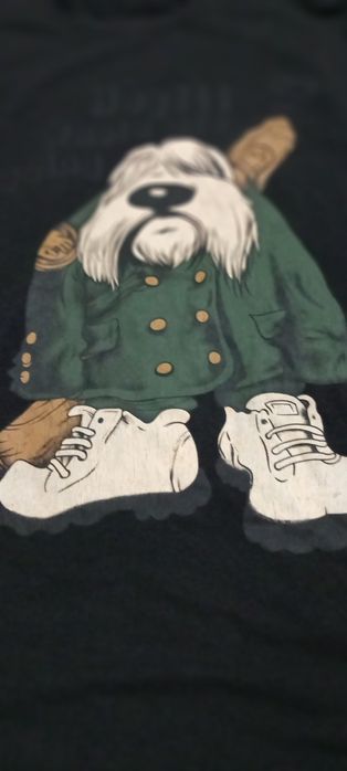 Vendo camisola preta c desenho