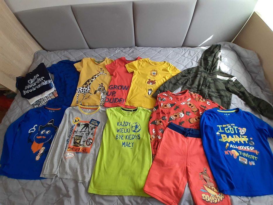 Zestaw ubrań roz. 128- 134