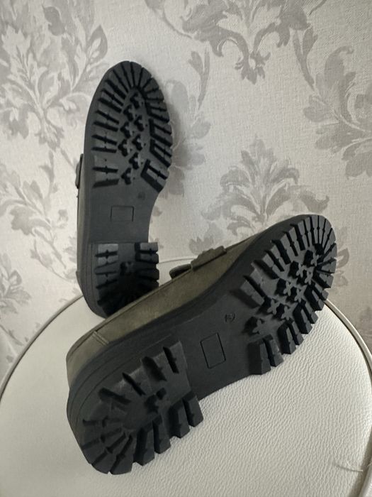 Лофери жіночі туфлі