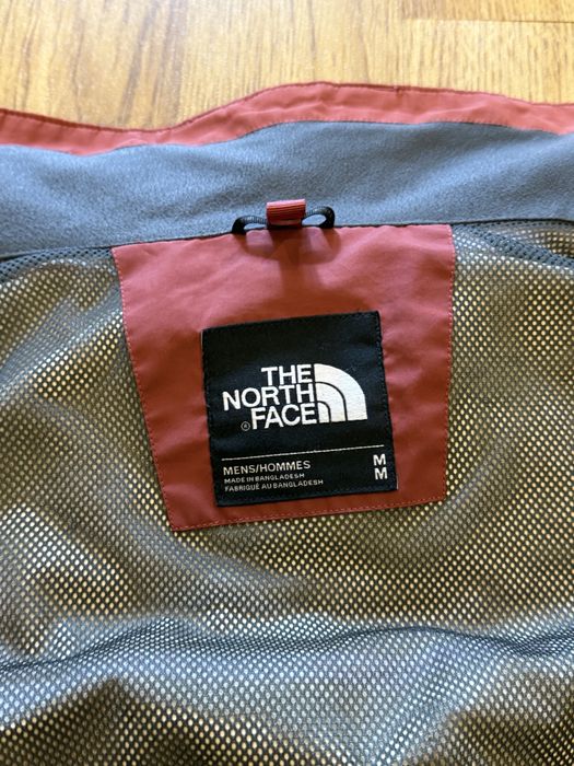 Трекінгова куртка The North Face Gore Tex