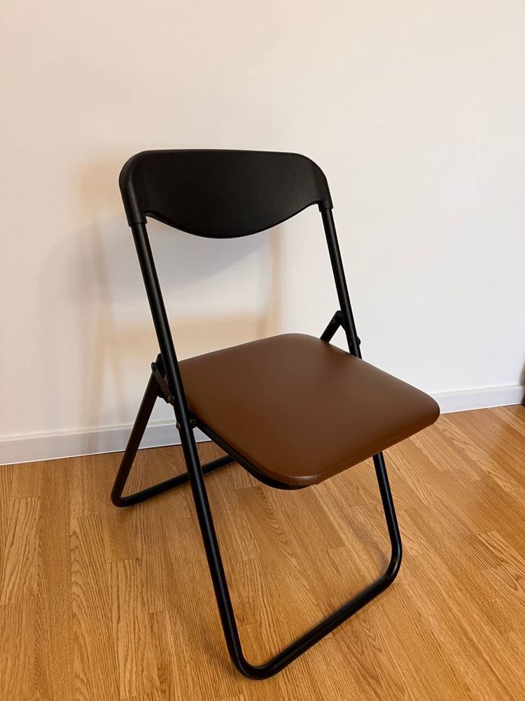 Стіл + стілець