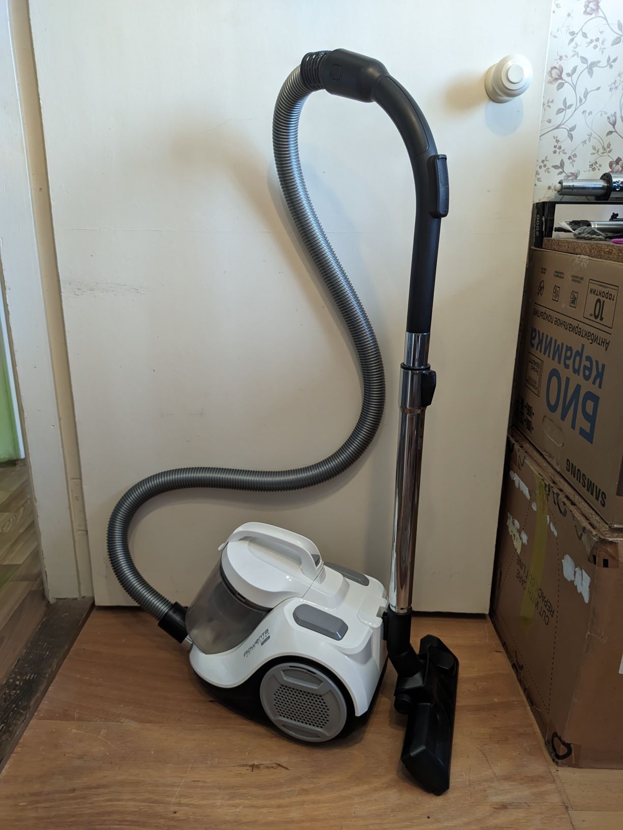 Пылесос Rowenta Swift Power Cyclonic RO2957EA