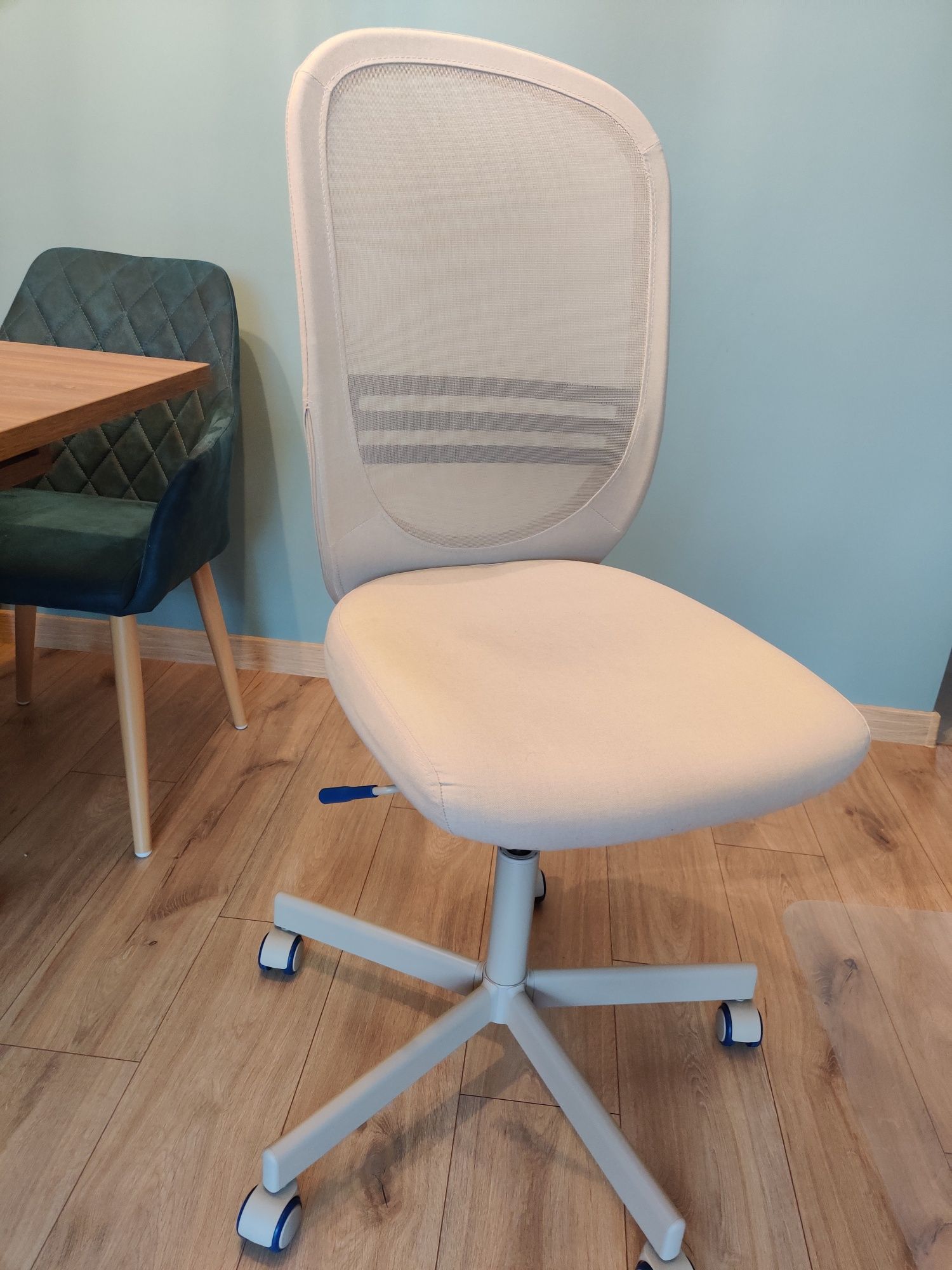Sprzedam krzesło obrotowe Flintan IKEA