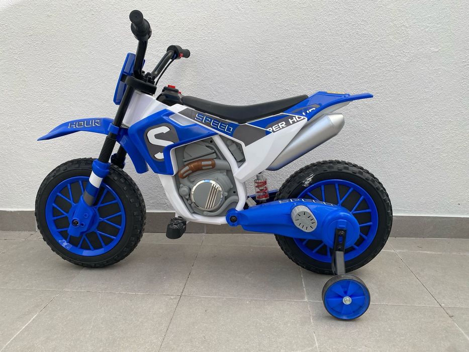 Mota a bateria para criança