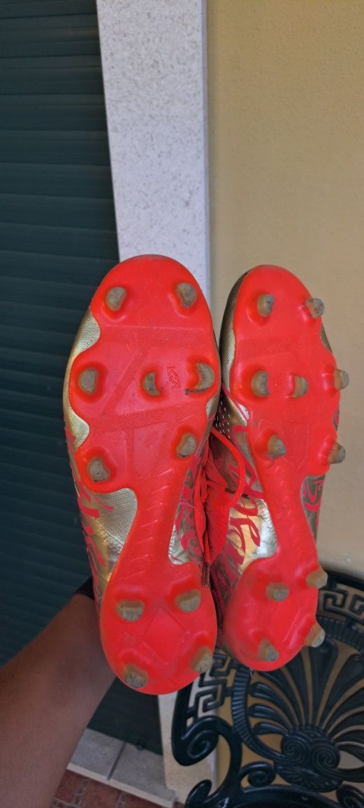 Chuteiras Puma novas