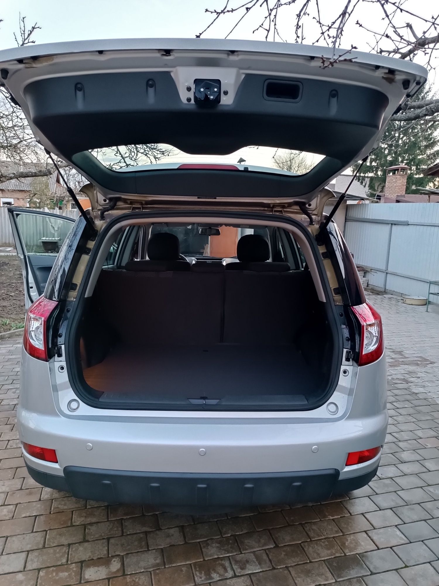 Geely Emgrand x7