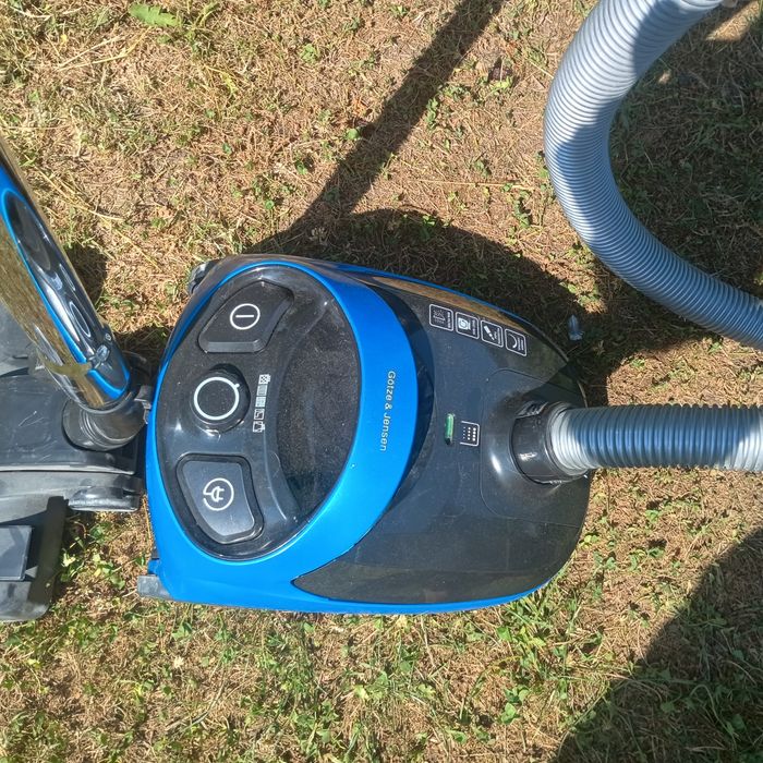 Odkurzacz workowy GÖTZE & JENSEN VC200 800W