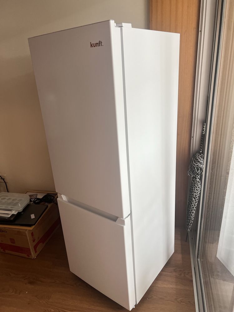 Vendo Geladeira por Mudança – Em Perfeito Estado!