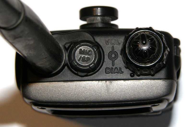Портативна радиостанція Yaesu VX-7R
