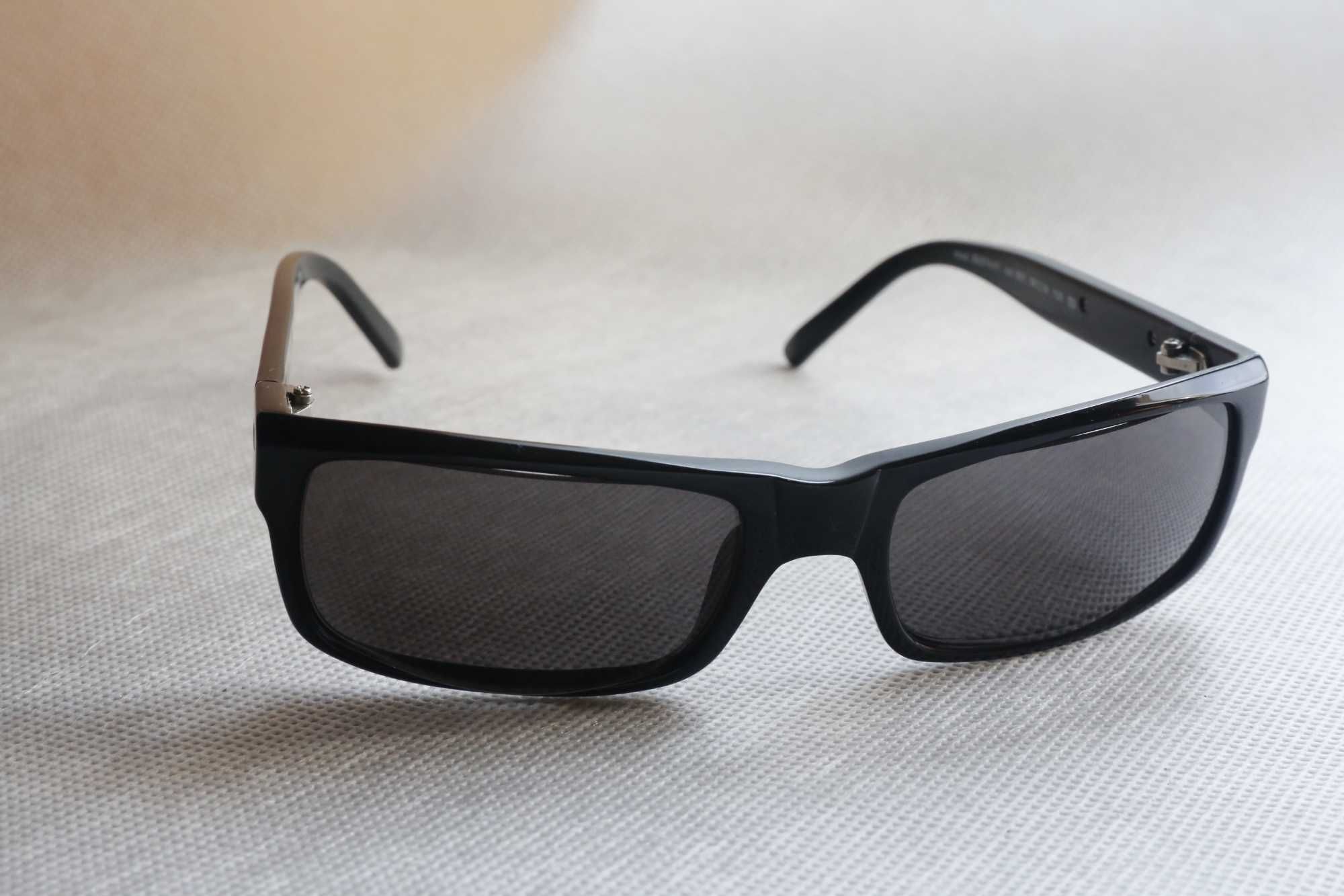 Okulary przeciwsłoneczne Benetton - atrakcyjne
