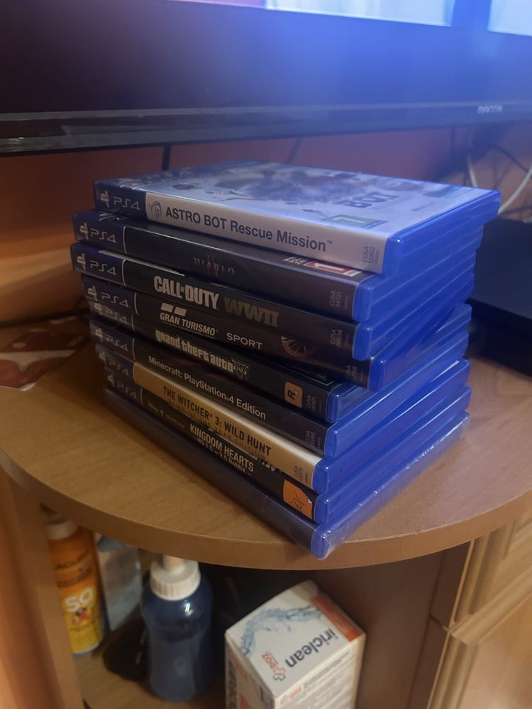 Ps4 slim 1tb. +VR V2