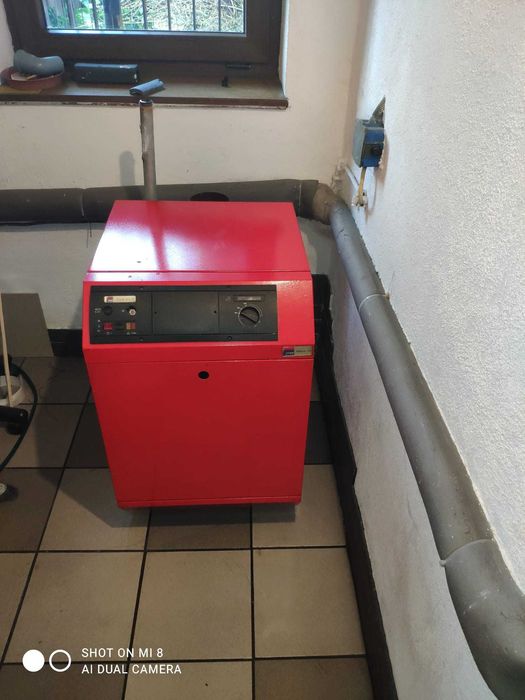 Piec centralnego ogrzewania marki "Fakora" piec gazowy