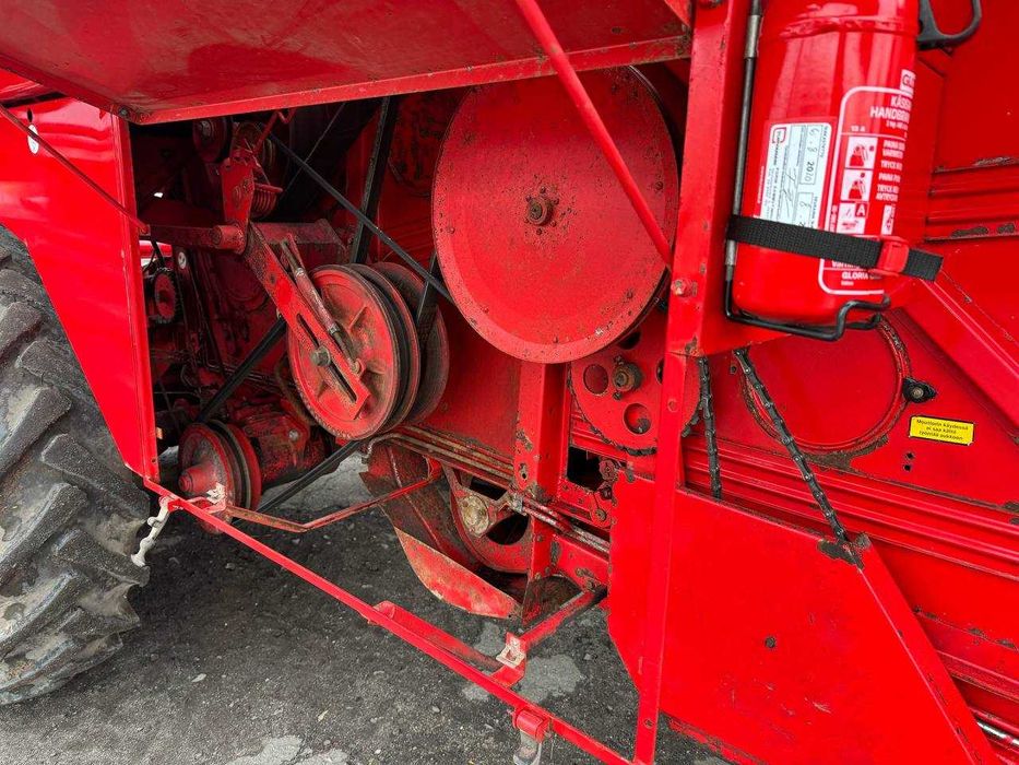 Свіжопривезений комбайн massey ferguson 240 claas,john deere Норвегія