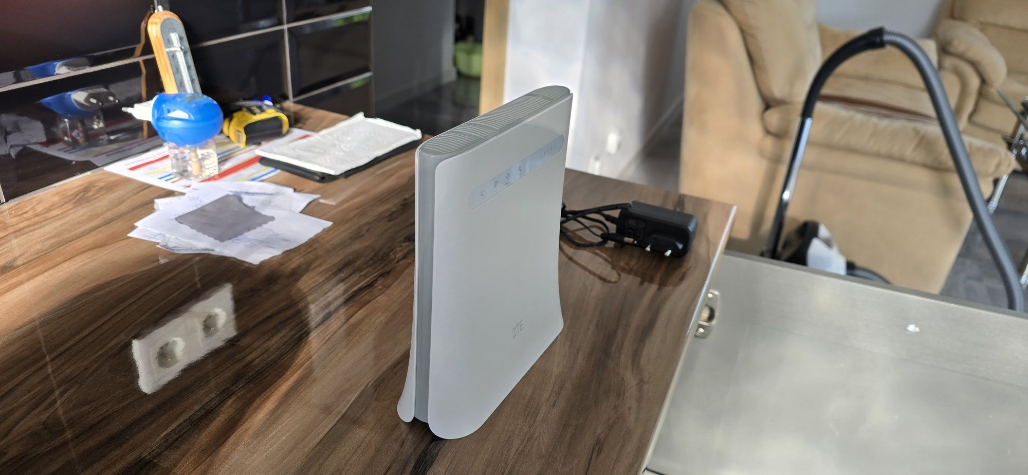 Router ZTE MF 286R w super stanie jak nowy !!!