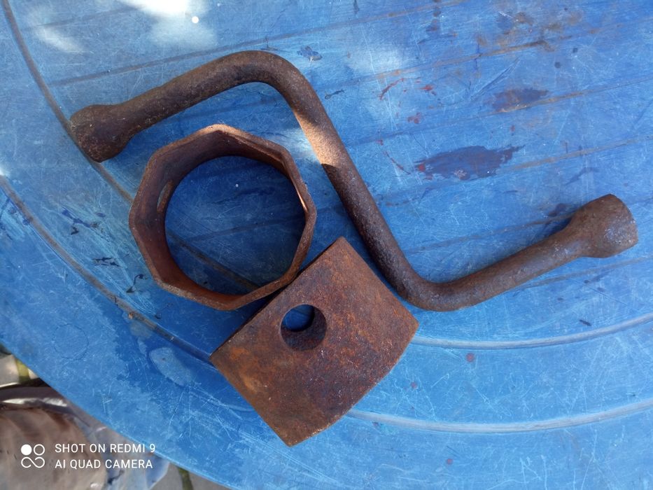 продам ключі (головки).. і різець клупа.