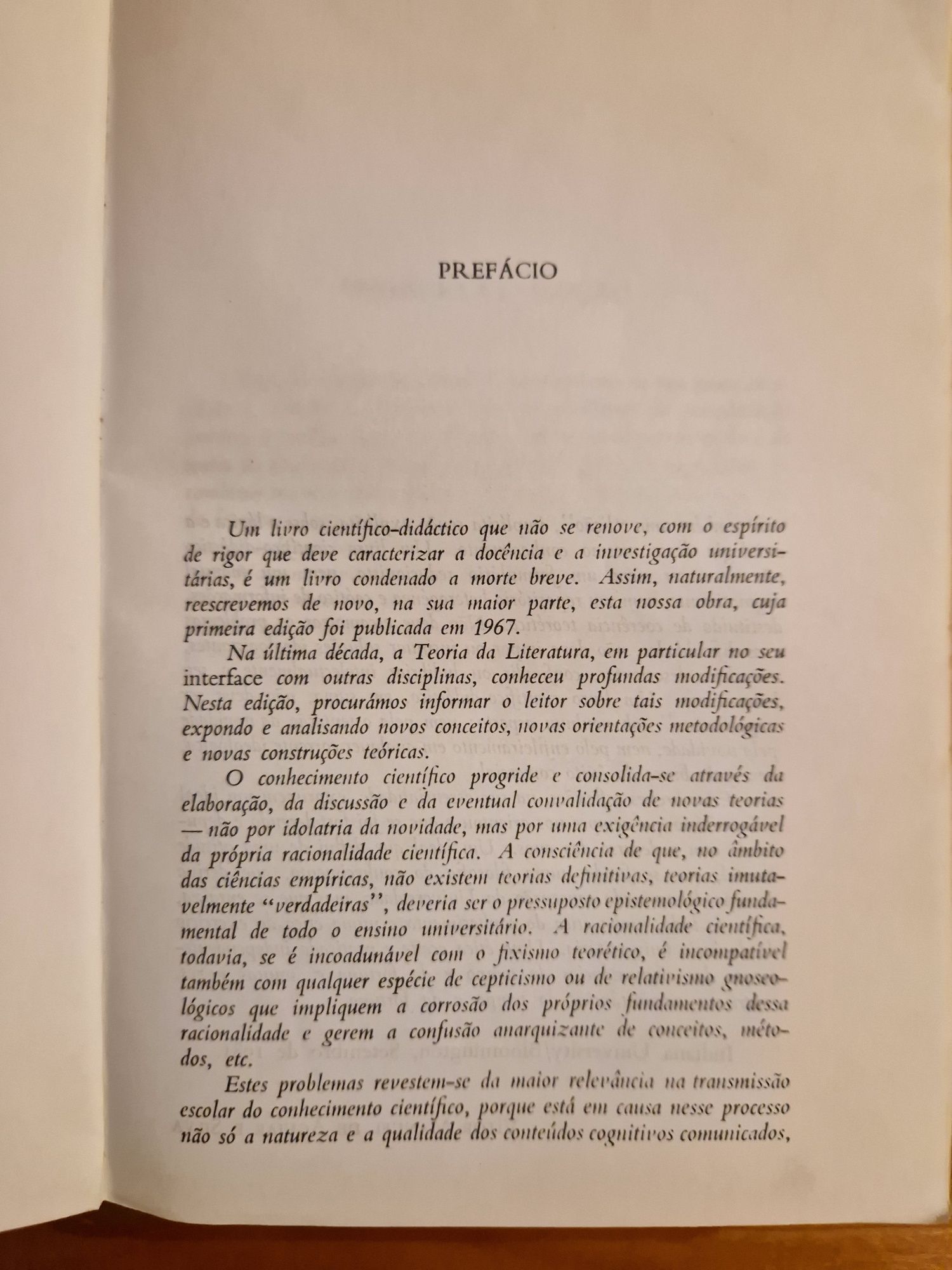 Livro "Teoria da Literatura", Vítor M. Aguiar e Silva