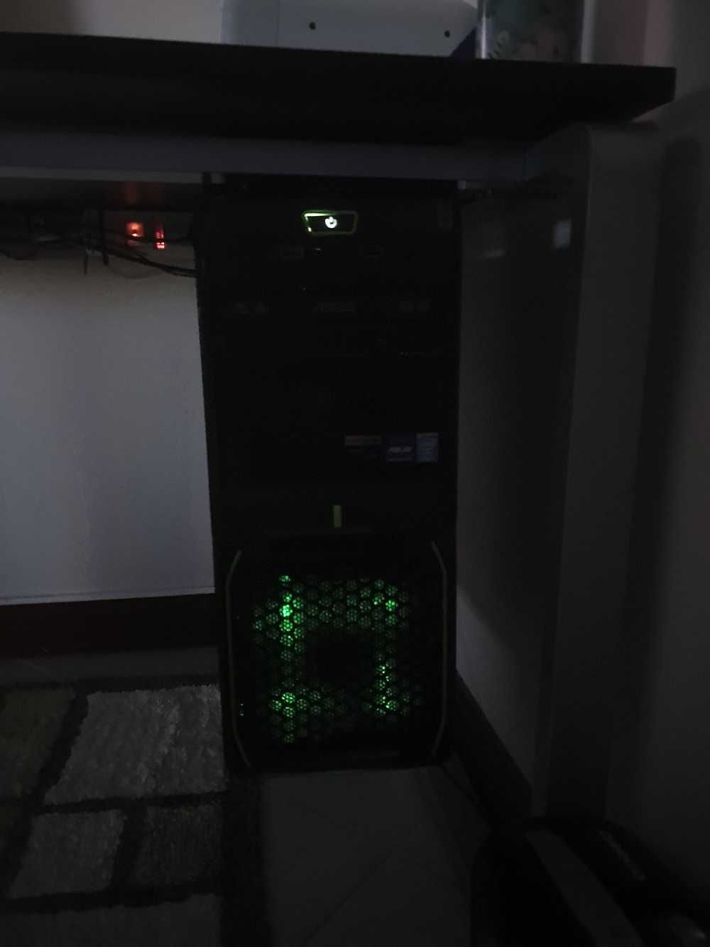 Computador I3 4130 GHz ,disco 120Gb SSD+1TB HDD 16Gb Ram Win10  prof