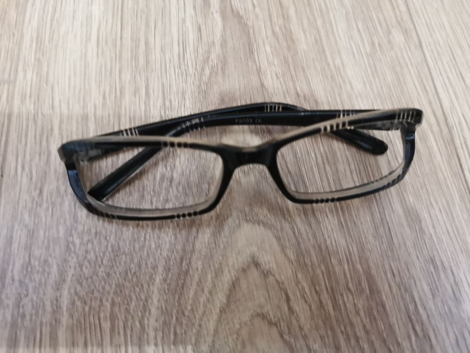 Oprawki na okulary do okularów / okulary