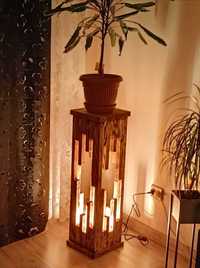 Ozdobna lampa drewniana ręcznie wykonana