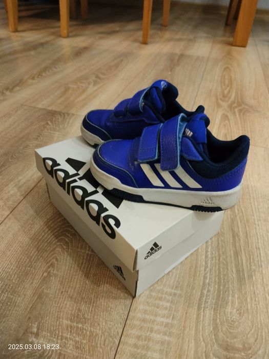 Buty dla chłopca adidas tensaur rozmiar 23
