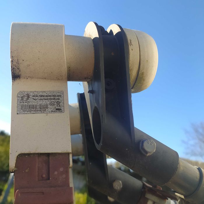 Укр канали Комплект  на два тел.супутникового тб  Спутниковая антена