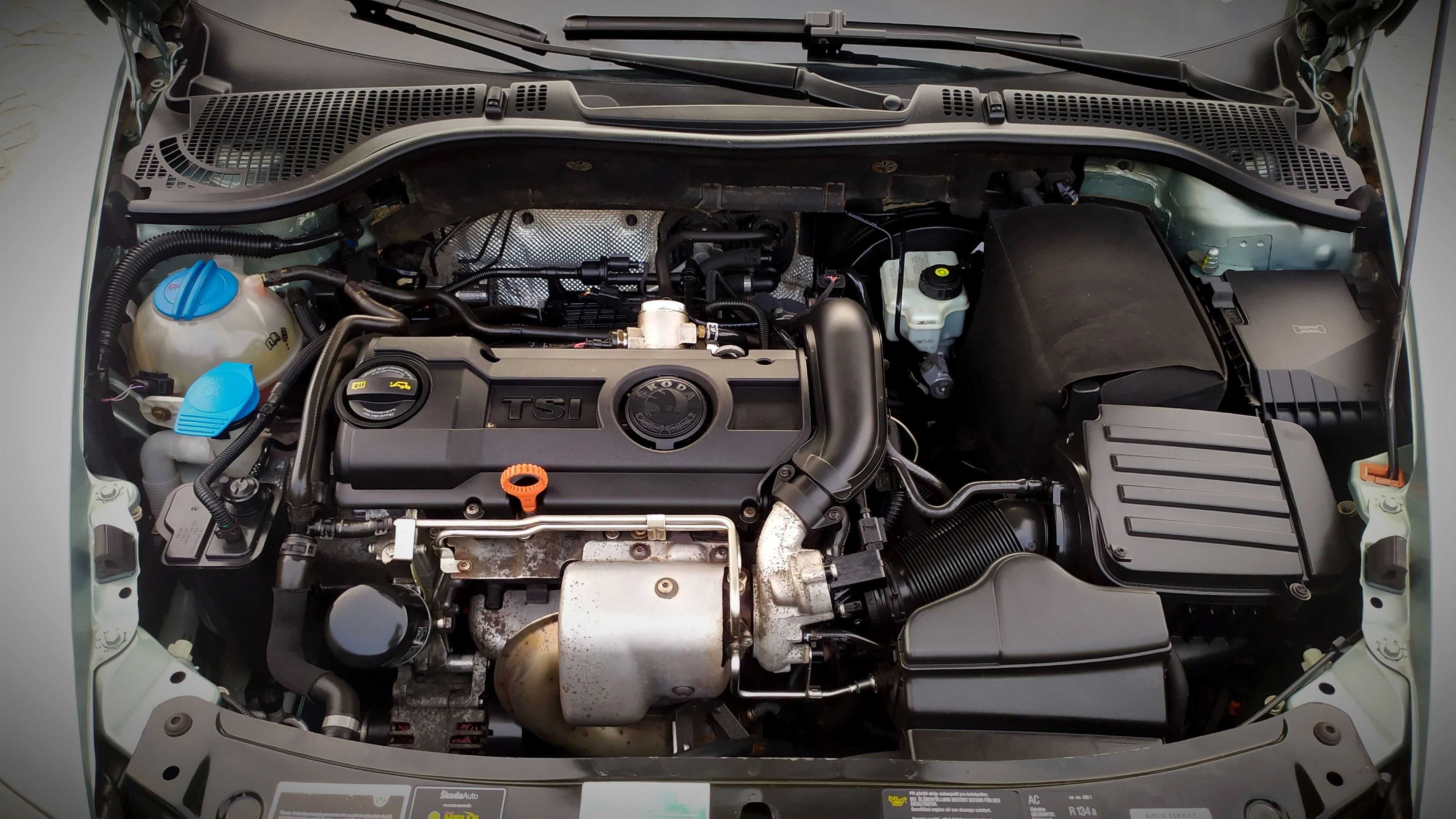 Skoda Octavia A5 рестайлінг в максим.комплектації та без підфарбувань.