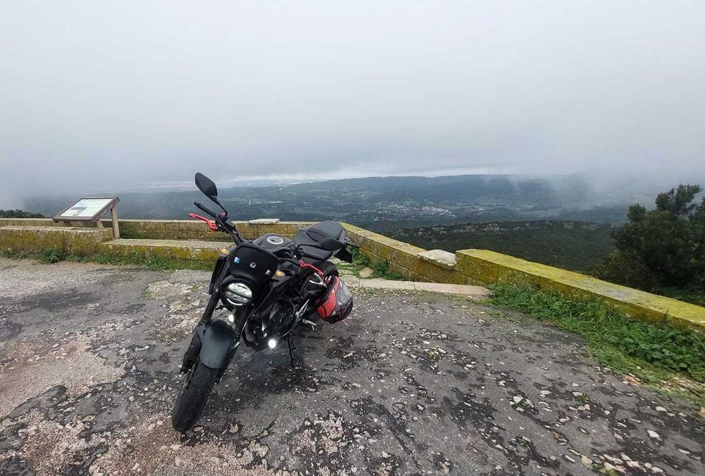 Honda cb125R 2023  com apenas 4500Km