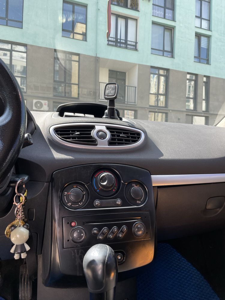Renault Clio   3